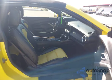 2017 Chevrolet Camaro 1Ss z USA, uszkodzony, nr VIN 1G1FF3D78H0171357